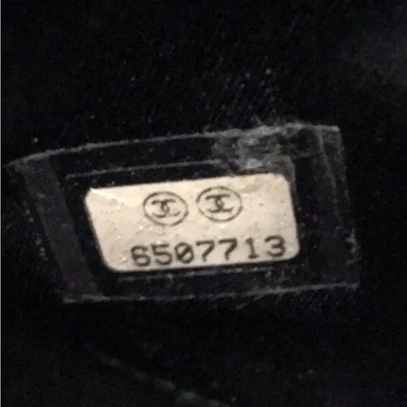 CHANEL CROSSBODY WOC - Picture 10 of 16